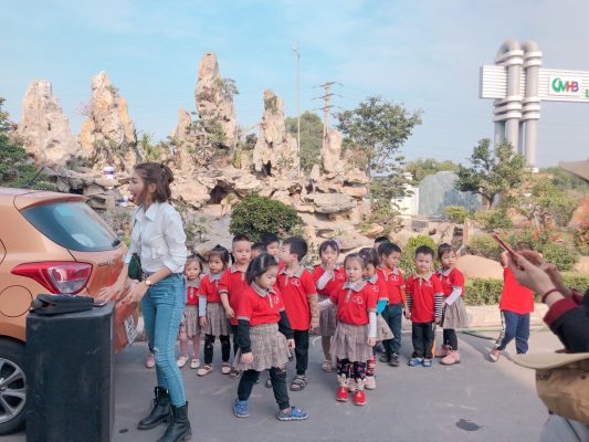 Các cháu trường mầm non đến thăm quan và trải nghiệm thực tế tại công ty MHB