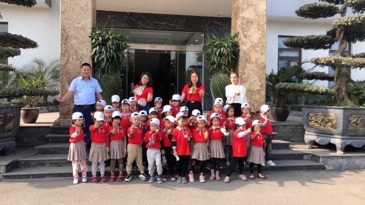 Các cháu trường mầm non đến thăm quan và trải nghiệm thực tế tại công ty MHB