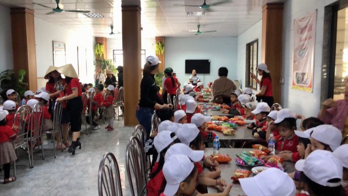 Các cháu trường mầm non đến thăm quan và trải nghiệm thực tế tại công ty MHB