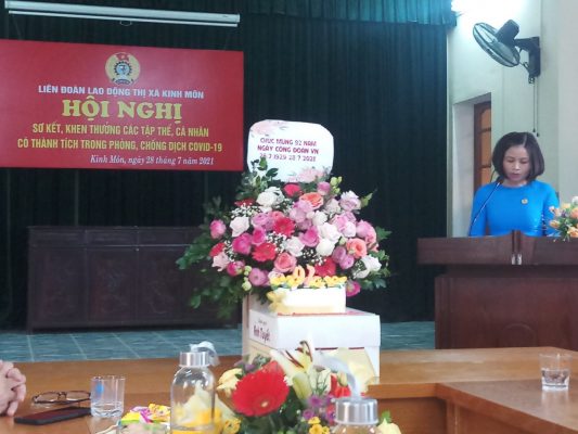 Công ty cổ phần công nghệ môi trường xanh MHB nhận bằng khen về phòng chống Covid – 19